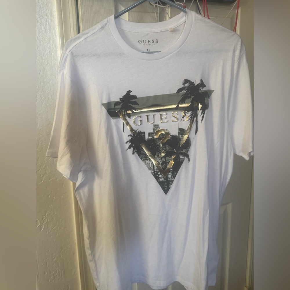GUESS White Tee with Gold Foil Triangle and Black Palm Graphic